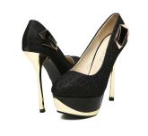 LINDO PEP TOE PRETO COM DETALHES DOURADO