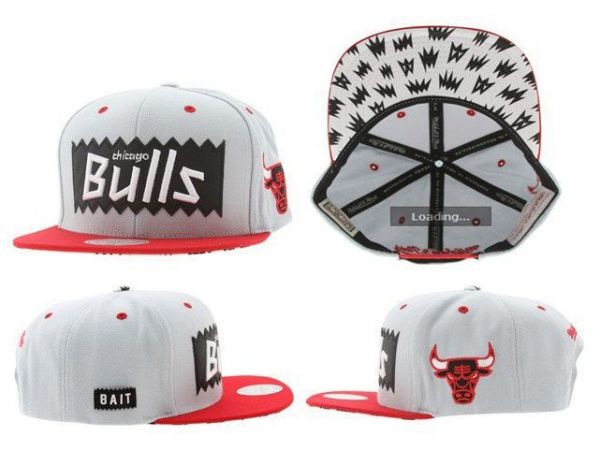 BONÉ CHICAGO BULLS BRANCO